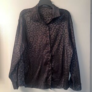 Black Shein Leopard print long sleeve. Size L, US 8/10